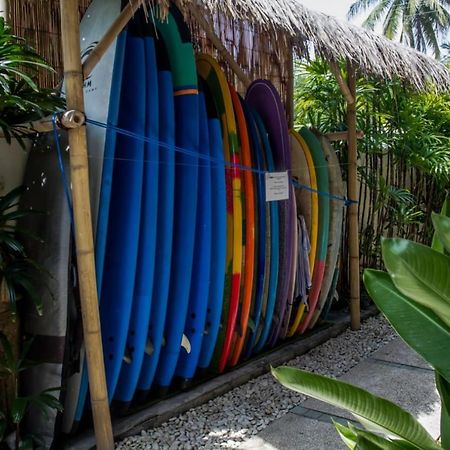 Dhm Surf Villa Kuta  Zewnętrze zdjęcie